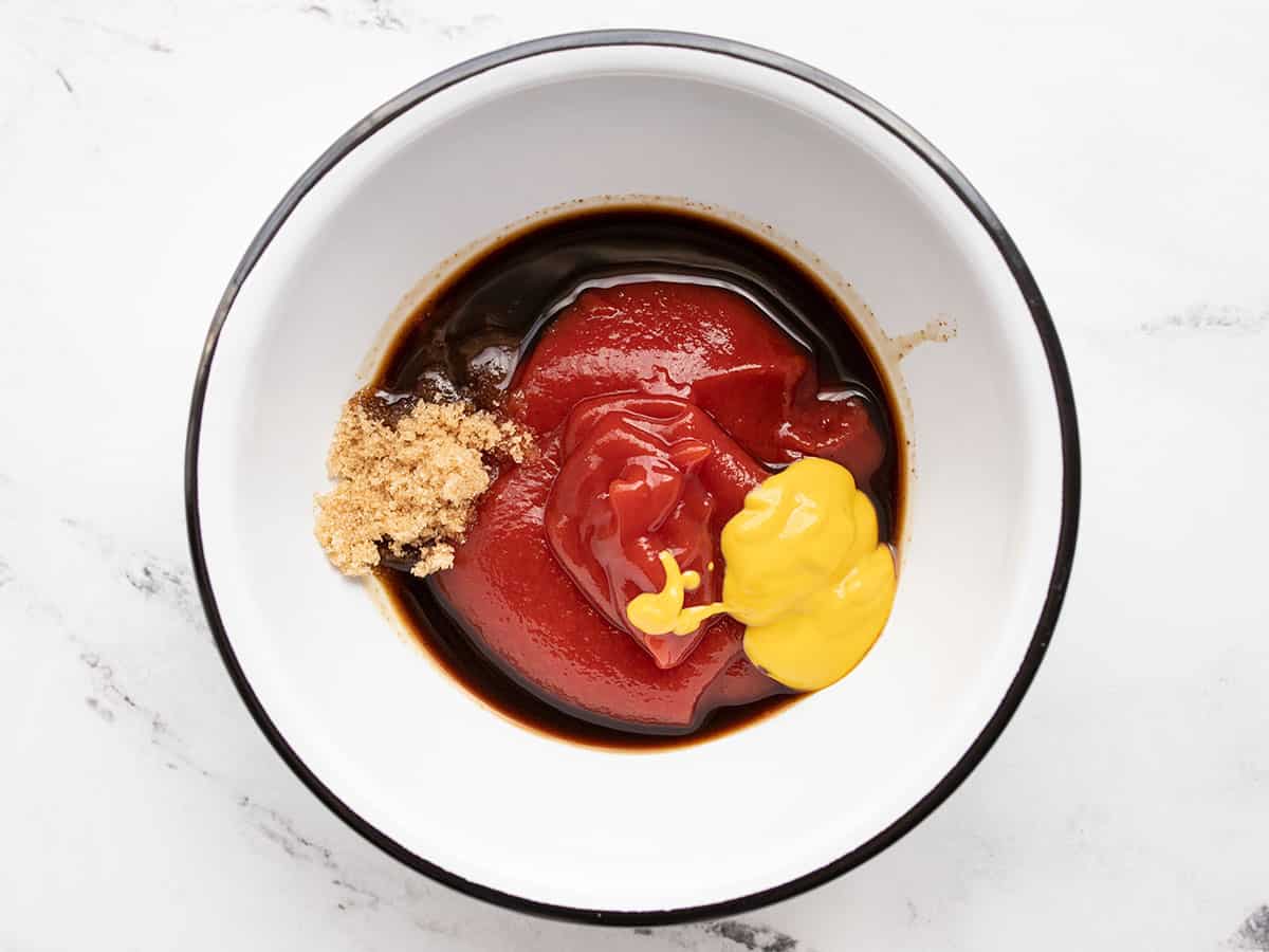 meatloaf glaze ingredients in a bowl